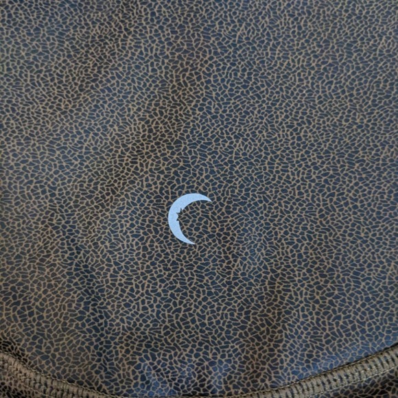 Zyia active leopard print 3/4 leggings - Picture 2 of 2